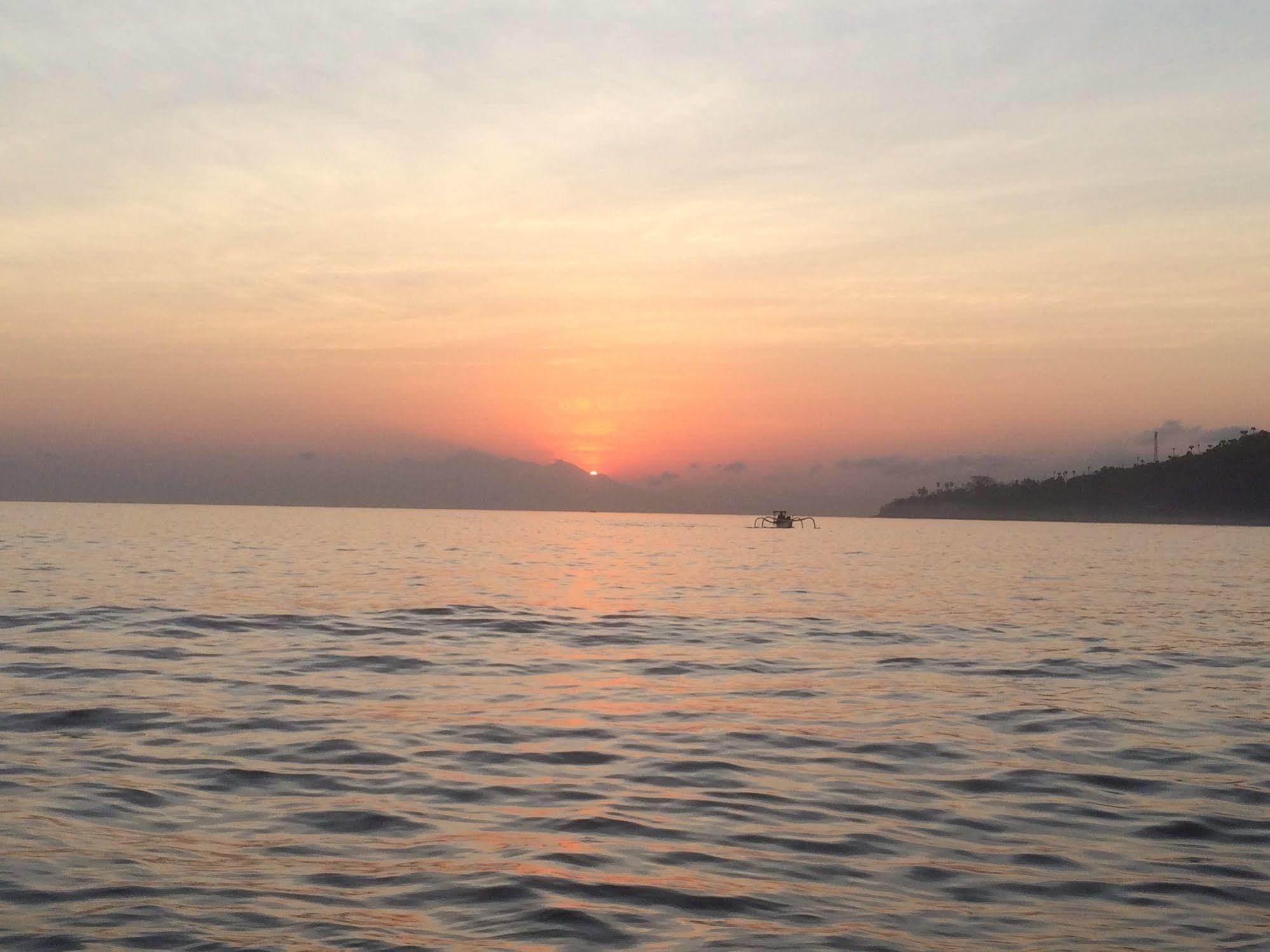 Minabali Bunga'Lo Hotel Tulamben  Luaran gambar